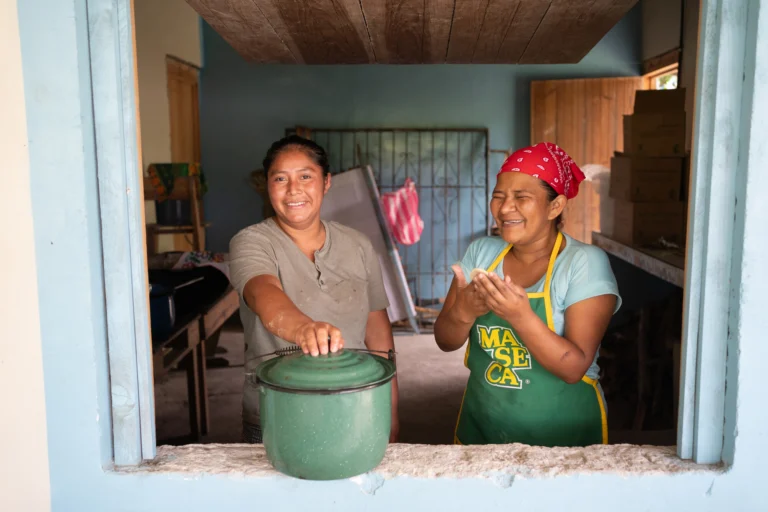 women-laugh-making-tortillas